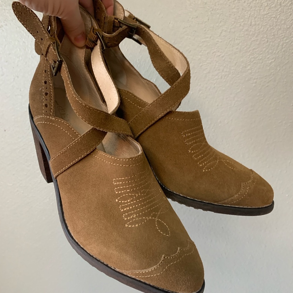 Anthropologie Geewawa Bootie